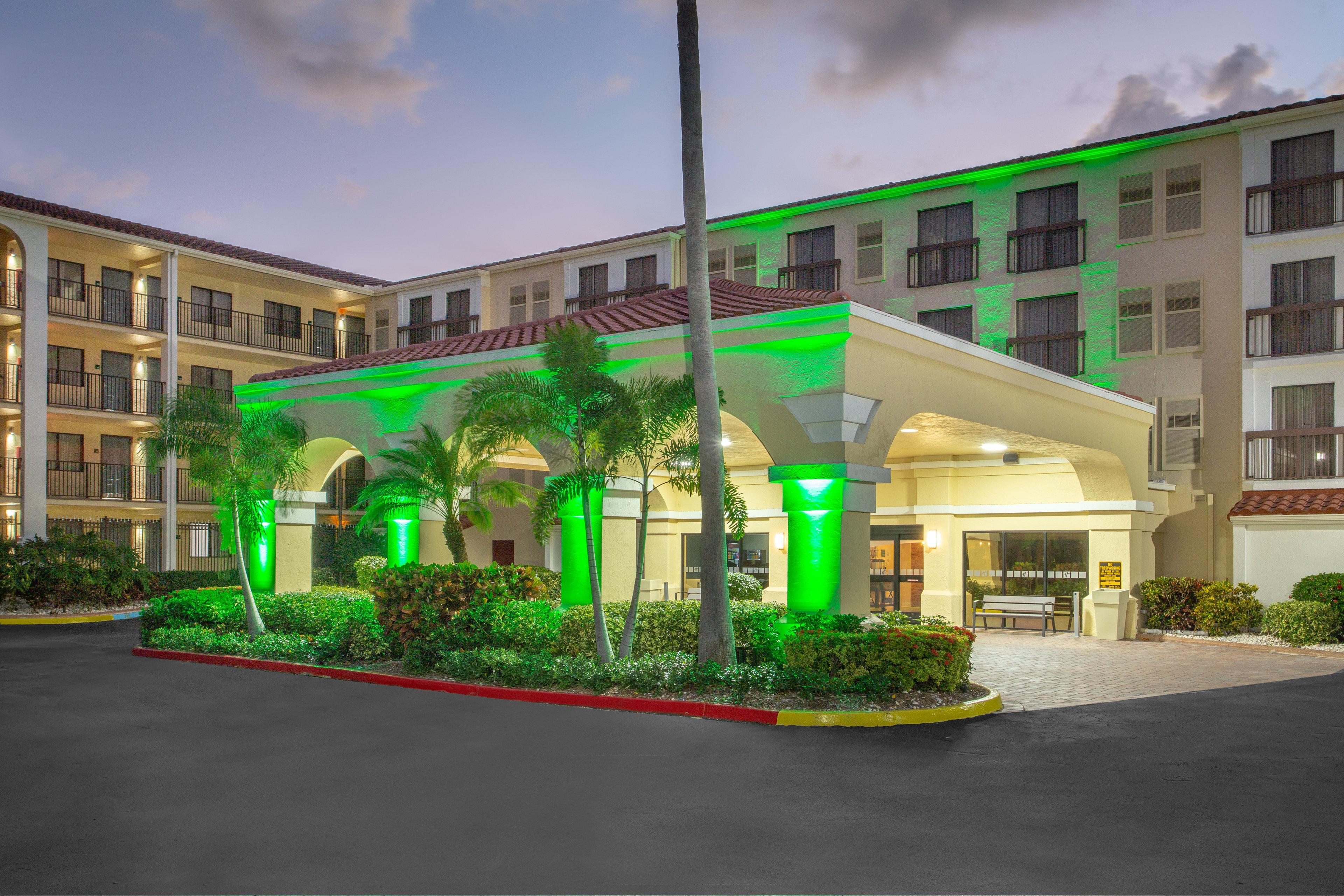 Holiday Inn & Suites Boca Raton - North Εξωτερικό φωτογραφία